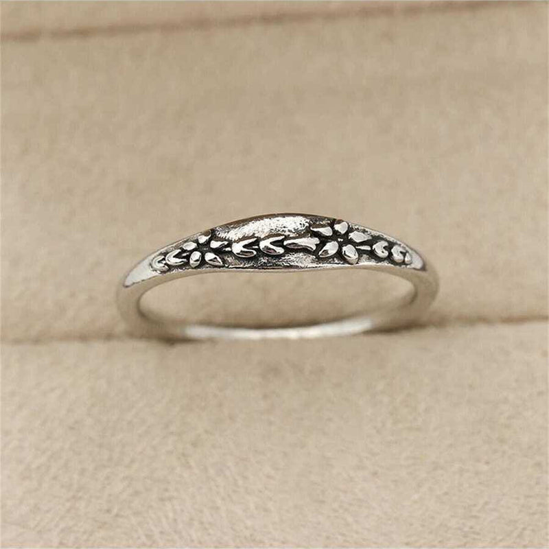 Vintage Carved Plant Flower Decorated Ring
