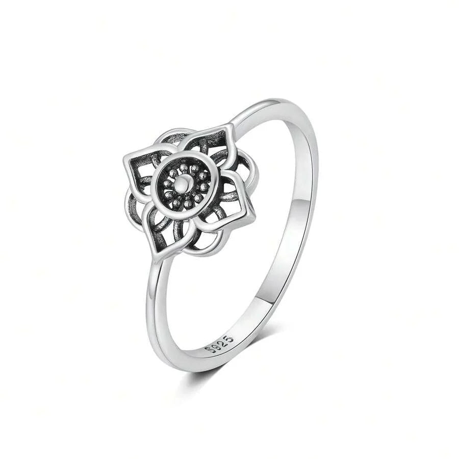 Elegant Vintage Silver Lotus Flower Ring