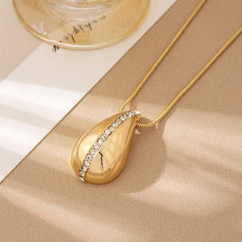 Golden Pavé Teardrop Jewelry Set