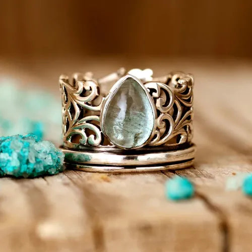 Elegant Green Onyx Leaf Silver Fidget Ring