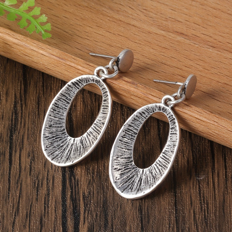 Vintage Silvery Multi Layer Necklace And Earrings Set