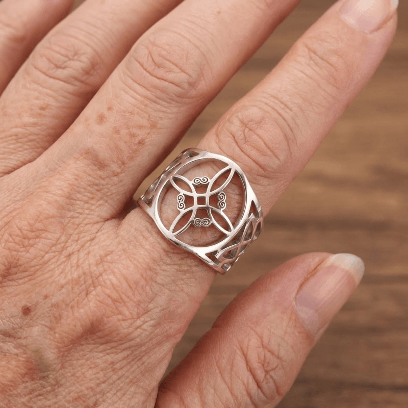 Vintage Stylish Cross Celtic Button Ring