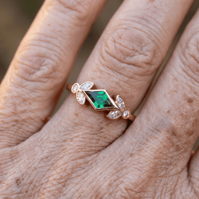 Elegant Leaf Shaped Accents Green Cubic Zirconia Ring