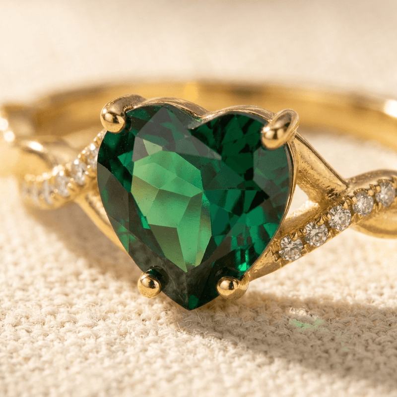 Elegant Emerald Zirconia Claw Set Ring