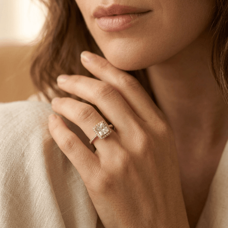 Light Luxury Cubic Zirconia Wedding Ring